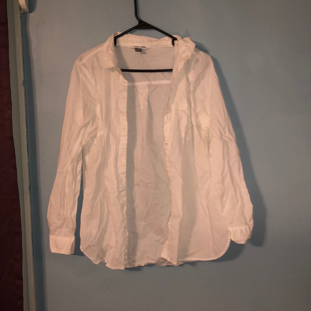 White collared shirt long sleeve